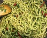 Foto del passaggio 4 della ricetta Spaghetti in padella 3 rucola e guanciale