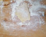 Foto del passaggio 4 della ricetta Chiacchiere di carnevale