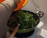 Foto langkah ke 4 dari resep Tumis Kangkung Balacan.
