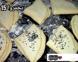 صورة لخطوة 3 من وصفة عجينه قطنيه تنفع للسندويشات