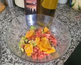 Foto del paso 2 de la receta Ensalada de lentejas, naranja, salmón, aguacate y pimientos confitados