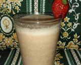 Foto langkah ke 6 dari resep Smoothie strawberry pisang mix kurma.