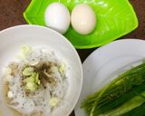 Hình bước làm 1 của món Trứng chiên cá Ngần