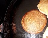 A picture of step 4 of Banana Pancakes.