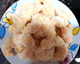 Foto del paso 2 de la receta: Barquitas de mango, aguacate y gambas rebozadas en coco