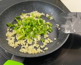 Foto del paso 3 de la receta: Arroz Meloso con Pollo y Verduras para una Persona