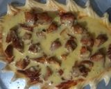 A picture of step 5 of Leaf shape pizza 🇮🇹.