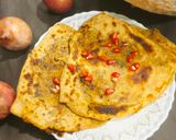 बेसन प्याज़ का चटपटा परांठा रेसिपी चरण 8 फोटो