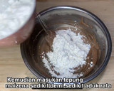 Foto langkah ke 2 dari resep Kue kering coklat wajan 4 bahan.