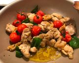A picture of step 6 of Garlic chicken with tomatoes.
