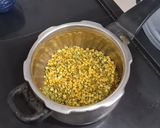 દાળબાટી (Dalbati Recipe In Gujarati) રેસીપી સ્ટેપ3ફોટો
