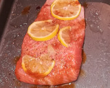 Foto del paso 2 de la receta: Salmón con limón al horno