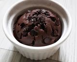 Foto langkah ke 5 dari resep Bolu cokelat ekonomis satu telur tanpa mixer.