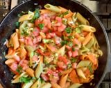 Foto del paso 3 de la receta: Pasta con verduras al wok. ✨️♻️