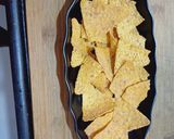 A picture of step 4 of Creamy Fried chicken Nachos.