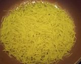 Foto del paso 1 de la receta: Fideos con calamares y gambones