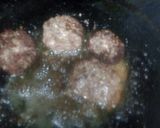 A picture of step 3 of Chapli Kabab.
