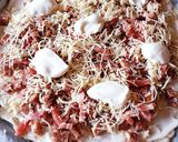Une image de l'étape 2 de Tarte fine au fromage de tête et lardons 😋.