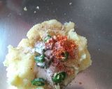 A picture of step 1 of Biscuit Bonda.