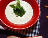 A picture of step 4 of Almond Spinach Soup.