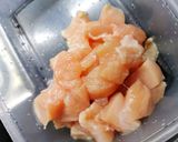 รูปขั้นตอนการทำที่ 2 ของ ไก่ผัด​เม็ด​มะม่วง​หิมพานต์​