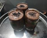 A picture of step 4 of Chochlate milkshake.