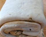 Tavaszi kapros, krumplis, kolbász zsíros lepény recept fázis 5 fotója