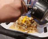 Une image de l'étape 8 de Bûche glacée au Grand Marnier, façon omelette norvégienne.