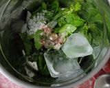 A picture of step 2 of Mint lemonade (welcome drink).