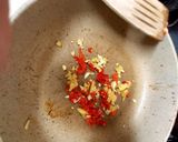 A picture of step 7 of Asian Chilli & Garlic king prawns in a stir fry Sauce. 🥰.