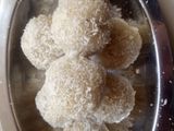 નાળિયેરના લાડુ (Coconut Ladoo Recipe In Gujarati)