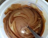 A picture of step 4 of Vanilla Cupcakes/Chocolate cake.