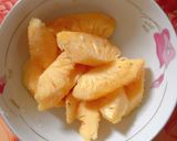 Hình bước làm 2 của món Thịt kho dứa