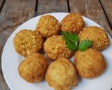Foto langkah ke 3 dari resep Bola Tahu mie, Si'Gundul & Si'Kribo.