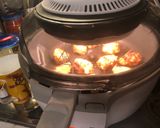 Foto del passaggio 6 della ricetta Polpette di panettone grigliate su gelato di vaniglia