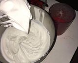 Une image de l'étape 2 de Bavarois framboise et biscuit spéculos.