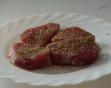 Foto del paso 1 de la receta: Solomillo de cerdo con bravas