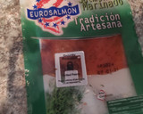 Foto del paso 2 de la receta: Mollete de salmón marinado con aceite de oliva