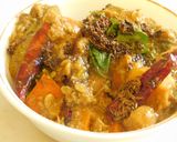 A picture of step 5 of Pointed Gourd, carrots, pearl onions, red lentils stew –chapathi special side dish.