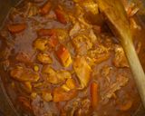 Sűrű sertès pörkölt pritamínpaprikàval 🐷🌶🫑🥣🍺 recept fázis 4 fotója