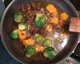 Une image de l'étape 4 de Escalope de dinde à la moutarde et légumes.