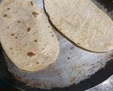 घी अजवाइन रोटी(Ghee ajwain roti recipe in hindi) रेसिपी चरण 4 फोटो
