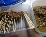 Foto langkah ke 6 dari resep Sate sapi empuk.