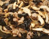 รูปขั้นตอนการทำที่ 4 ของ ไก่ผัดขิง