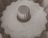 Foto del paso 4 de la receta: Bundt cake de claras y leche condensada (sin gluten)