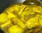 Gambar langkah 5 resipi Ayam masak lemak cili api.