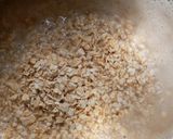 A picture of step 1 of Sweet Oatmeal Porridge.