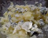 Foto del paso 5 de la receta: Papas rellenas con queso azul y ají asado - dos cocciones
