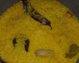 Foto langkah ke 4 dari resep Nasi Kuning (Racik Ikan Goreng).