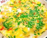 Hình bước làm 5 của món Trứng chiên thịt rau củ